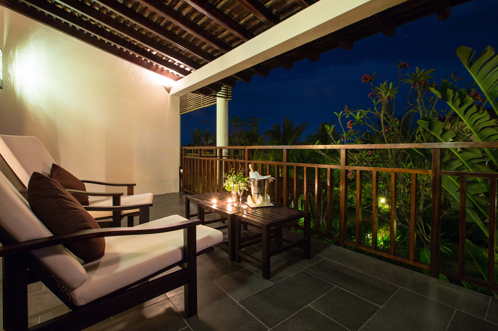 Delexe Villa - Hotel24h.net